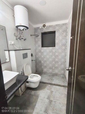 Bathroom in 2.5 BHK Builder Floor at Old Dlf – for Rent