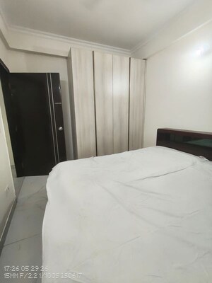 Bedroom in 2.5 BHK Builder Floor at Old Dlf – for Rent