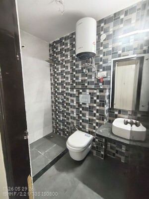 Bathroom in 2.5 BHK Builder Floor at Old Dlf – for Rent