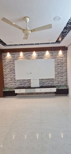 Master Plan in 3 BHK Builder Floor at Kondapur – for Rent