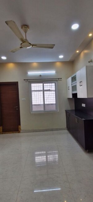 Living Room in 3 BHK Builder Floor at Kondapur – for Rent