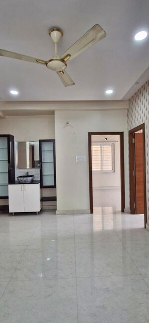 Building Lobby in 3 BHK Builder Floor at Kondapur – for Rent