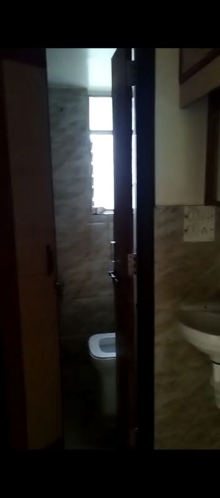 Bathroom, dsk-chandradeep 1 Bedroom 600 Sq.Ft. Apartment In Mukund Nagar Pune 10437108