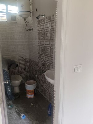 Bathroom in 2 BHK Apartment at Lakshmi Enclave Bellandur, Bellandur – for Rent