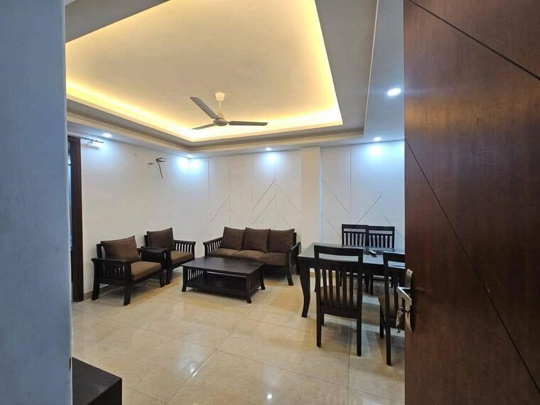 Swimming Pool, govindpuri 3 Bedroom 900 Sq.Ft. Builder Floor In Govindpuri Delhi 8469975