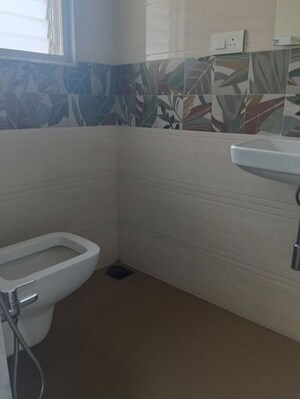 Bathroom in 2 BHK Apartment at Seven Bunglow – for Rent