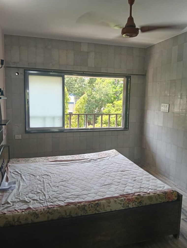 Bedroom, seven bunglow 2 Bedroom 900 Sq.Ft. Apartment In Seven Bunglow Mumbai 10437140