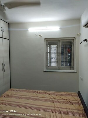 Bedroom in 2 BHK Apartment at Juhu – for Rent