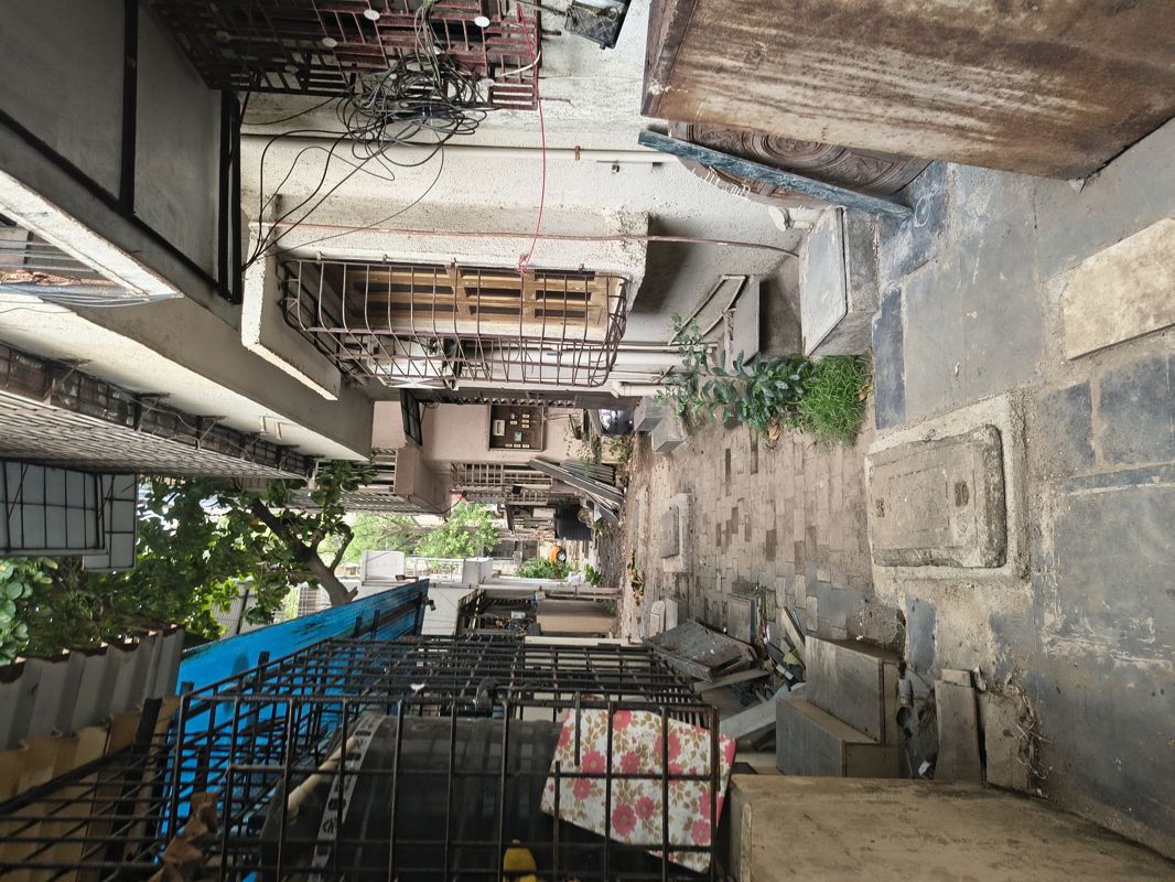 1 BHK + Pooja Room 350 Sq.Ft. Villa in Kamgar Nagar CHS Kurla East