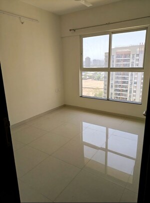 Room in 3 BHK Apartment at Pride Purple Park Astra, Hinjewadi – for Rent
