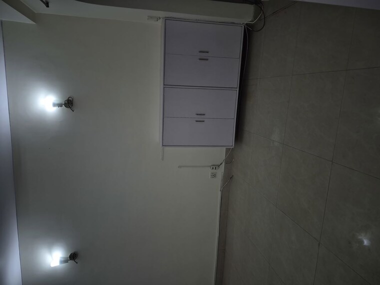 Room, mayur vihar 2.5 Bedroom 1090 Sq.Ft. Apartment In Mayur Vihar Delhi 10437186