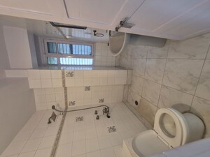 Bathroom in 2.5 BHK Apartment at Mayur Vihar – for Rent