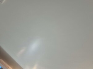 Furnished Amenities in 2.5 BHK Apartment at Mayur Vihar – for Rent