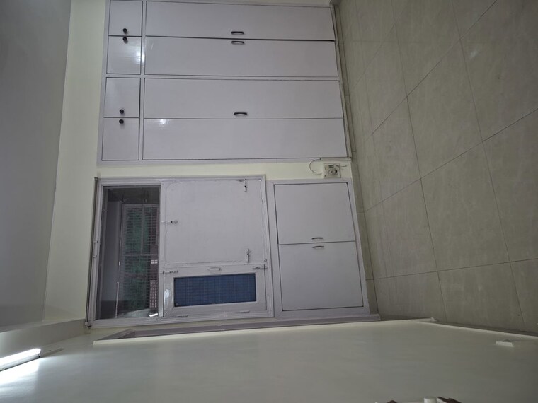 undefined, mayur vihar 2.5 Bedroom 1090 Sq.Ft. Apartment In Mayur Vihar Delhi 10437186