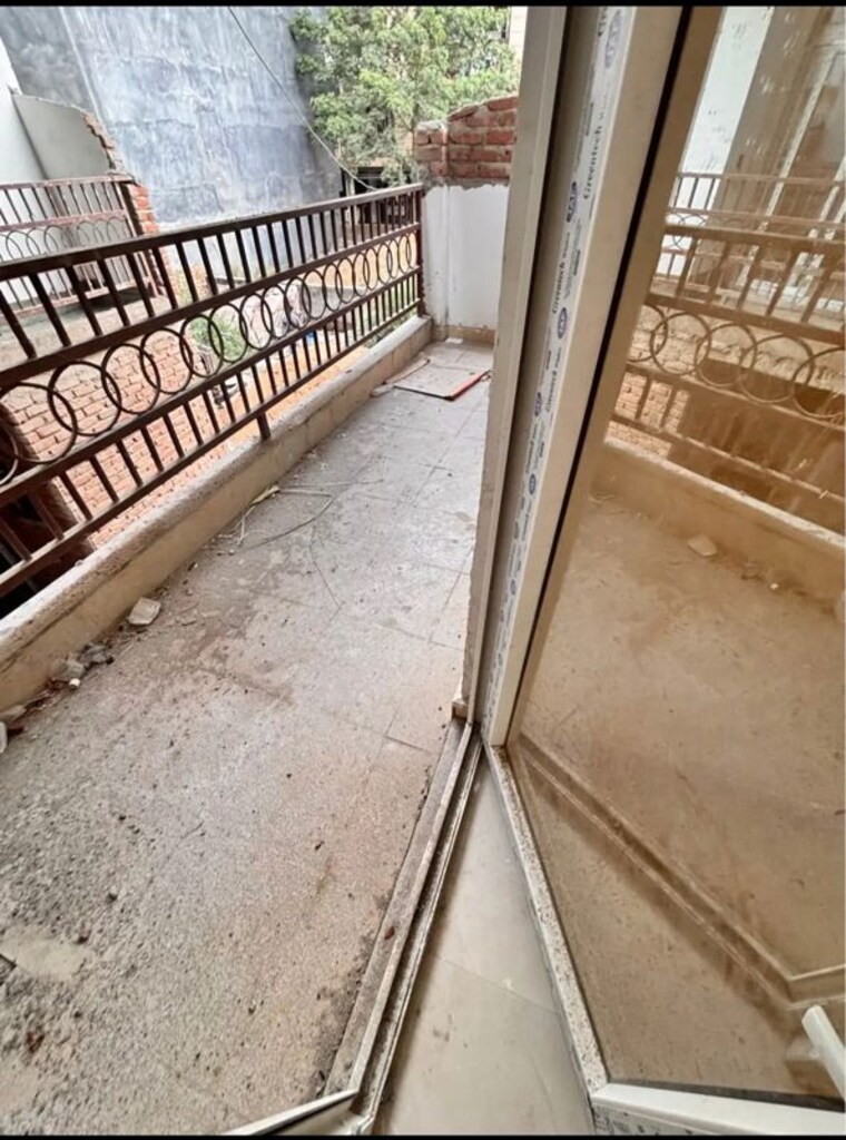 Balcony, chattarpur 3 Bedroom 1350 Sq.Ft. Builder Floor In Chattarpur Delhi 10437192