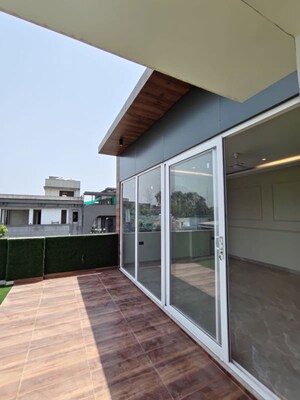 Terrace in 1 BHK Builder Floor at Greater Kailash I – for Rent