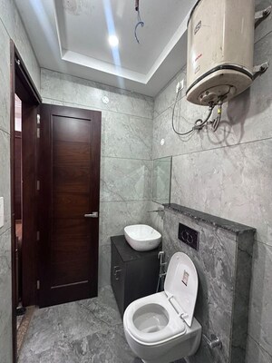 Bathroom in 3 BHK Builder Floor at Sector 21 – for Rent
