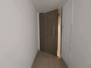 Room in 4 BHK Apartment at Lodha The Park, Worli – for Rent