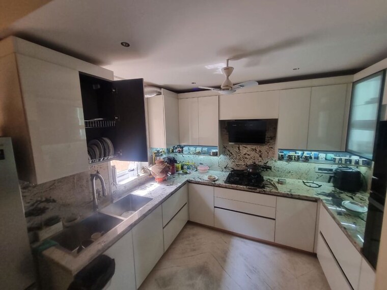 Kitchen, unitech-heritage-city 3 Bedroom 2100 Sq.Ft. Apartment In Sector 25 Gurgaon 10437254