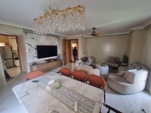 Living Room in 3 BHK Apartment at Unitech Heritage City, Sector 25 – for Sale