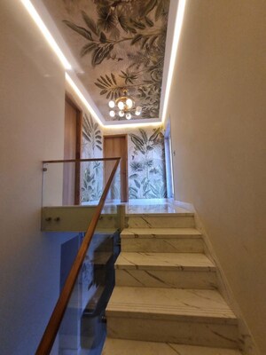 Staircase in 3 BHK Apartment at Unitech Heritage City, Sector 25 – for Sale