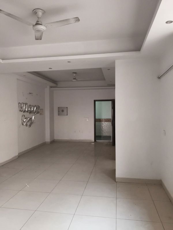 2.5 BHK + Study Room 1150 Sq.Ft. Apartment in Skytech Matrott