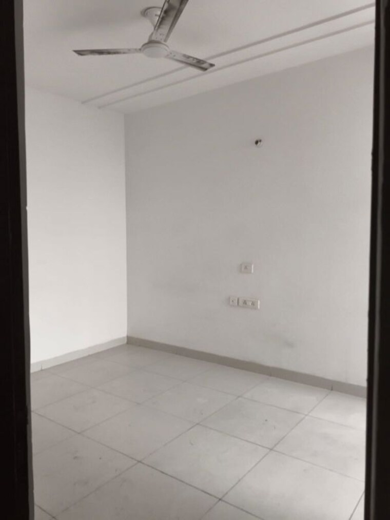 Room, skytech-matrott 2.5 Bedroom 1150 Sq.Ft. Apartment In Sector 76 Noida 10437260
