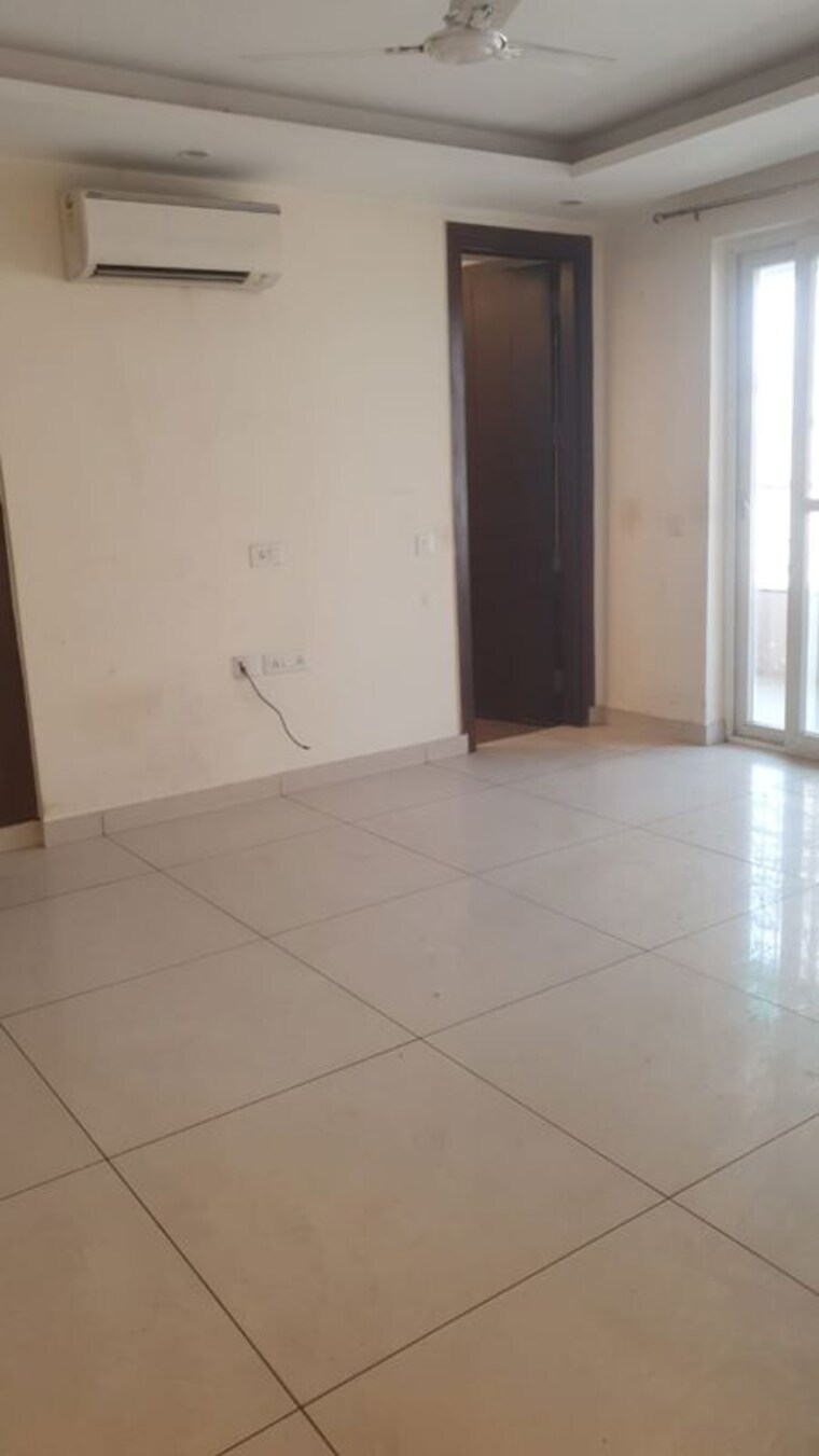 Room, unitech-south-city-ii 4 Bedroom 4500 Sq.Ft. Builder Floor In Sector 50 Gurgaon 10437271