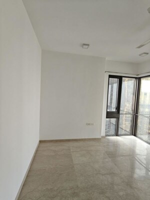 Room in 2 BHK Apartment at Lodha The Park, Worli – for Rent