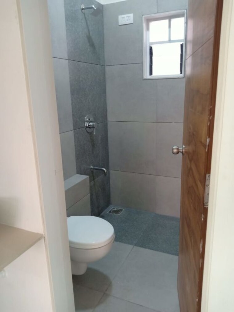 Washroom, aristo-arika 3 Bedroom 936 Sq.Ft. Apartment In Bhayli Vadodara 10437292