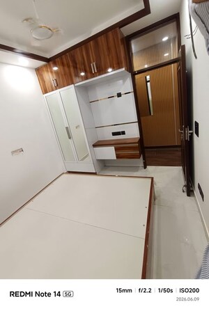 Master Bedroom in 2 BHK Builder Floor at Kalkaji – for Rent