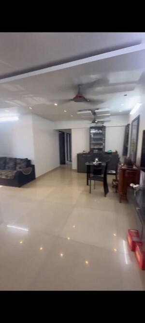 Team Area in 3 BHK Apartment at DB Orchid Suburbia, Kandivali West – for Rent