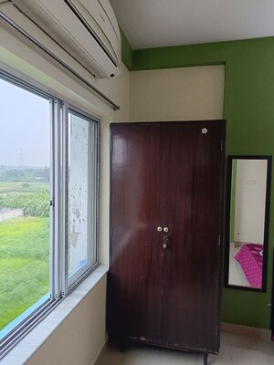 Room in 1 BHK Apartment at Simoco Sanhita, Rajarhat Road – for Rent