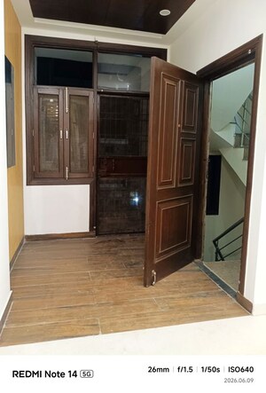 2 BHK Builder Floor – Entrance View at Kalkaji - for Rent