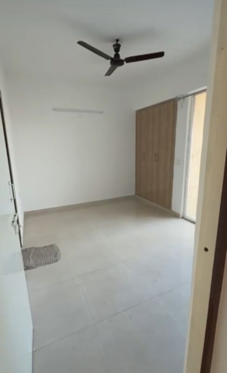 Room, signature-signum-37d-iii 2.5 Bedroom 1050 Sq.Ft. Apartment In Sector 37d Gurgaon 10437358