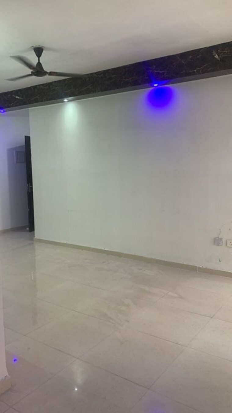Room, signature-signum-37d-iii 2 Bedroom 950 Sq.Ft. Apartment In Sector 37d Gurgaon 10437361