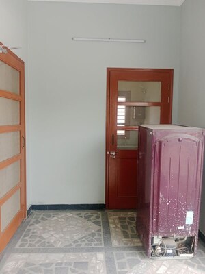 Room in 2 BHK Builder Floor at Sector 18 – for Rent
