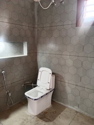 Bathroom in 2 BHK Builder Floor at Sector 18 – for Rent