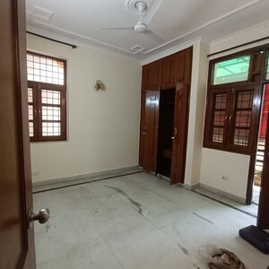 2 BHK Builder Floor For Rent in Kalkaji