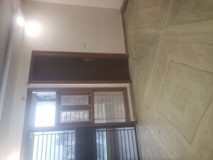 1 BHK Builder Floor For Rent in Janakpuri