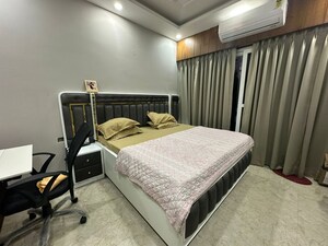 Bedroom in 3 BHK Builder Floor at Green Wood City, Sector 45 – for Rent
