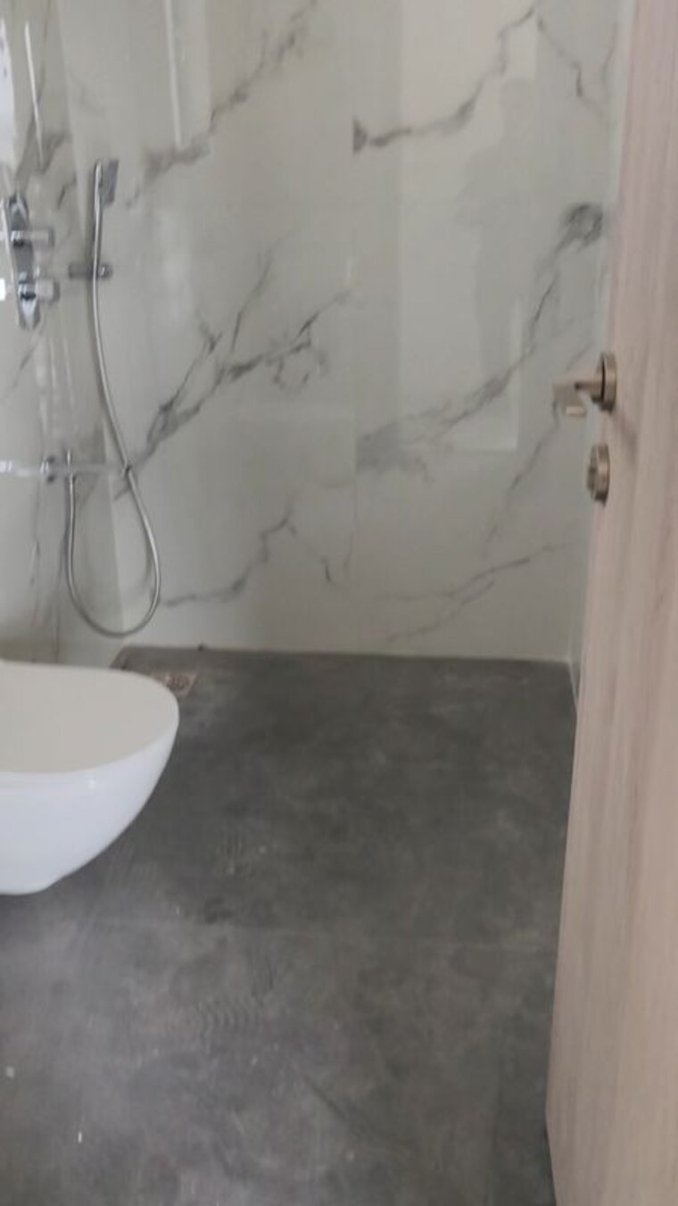 Bathroom, ir-horizon-tower 3 Bedroom 1200 Sq.Ft. Apartment In Andheri East Mumbai 10437394