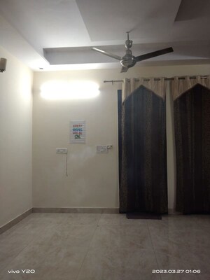 Room in 3 BHK Builder Floor at Shakti Khand – for Rent