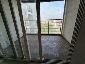 Room in 2 BHK Apartment at Kolte Patil Life Republic, Hinjewadi – for Rent