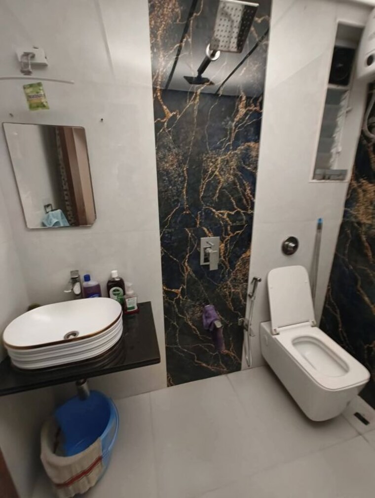 Bathroom, azad-nagar-sangam-chs-andheri 1 Bedroom 500 Sq.Ft. Apartment In Andheri West Mumbai 10437453