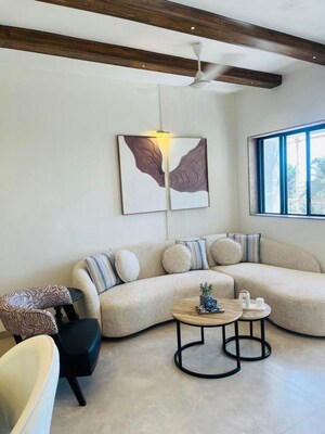 1 BHK Apartment For Rent in Versova  Neptune Apartment, Andheri West