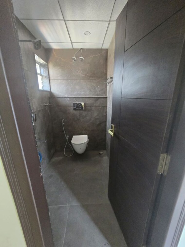 Bathroom, aa-residency-vasanth-nagar Commercial Office Space 1500 Sq.Ft. In Vasanth Nagar Bangalore 10437493