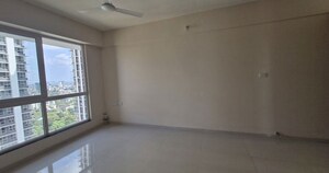 Room in 3 BHK Apartment at Sheth Zuri, Laxmi Nagar – for Rent