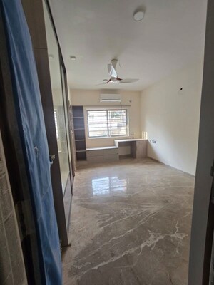 Room in 3 BHK Apartment at Caosa Orchard, Sadashiva Nagar – for Rent