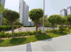 3.5 BHK + Servant Room Apartment For Sale in Paras Dews